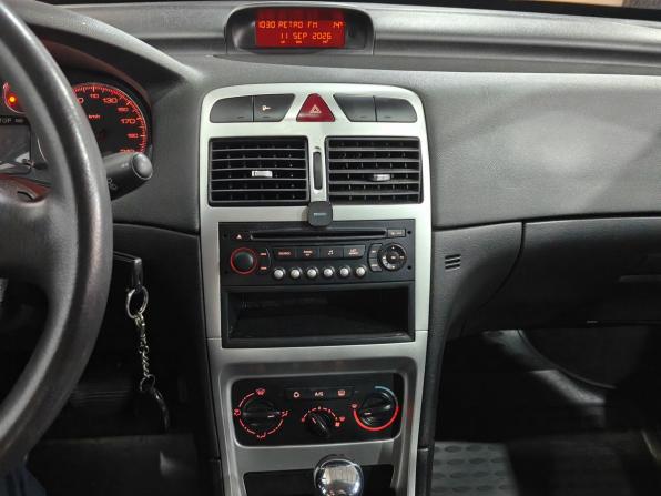 Peugeot 307 I Рестайлинг с пробегом 2006 года, цена 395 000 рублей, 136000 км, хэтчбек, Автокод Объявления
