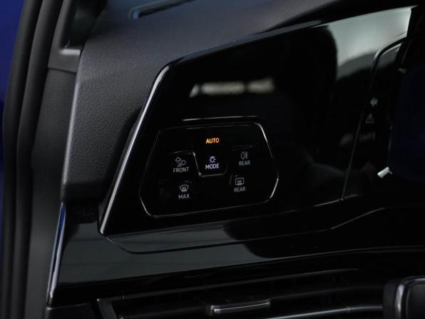 Volkswagen Golf VIII с пробегом 2022 года, цена 2 798 444 рубля, 52453 км, хэтчбек, Автокод Объявления
