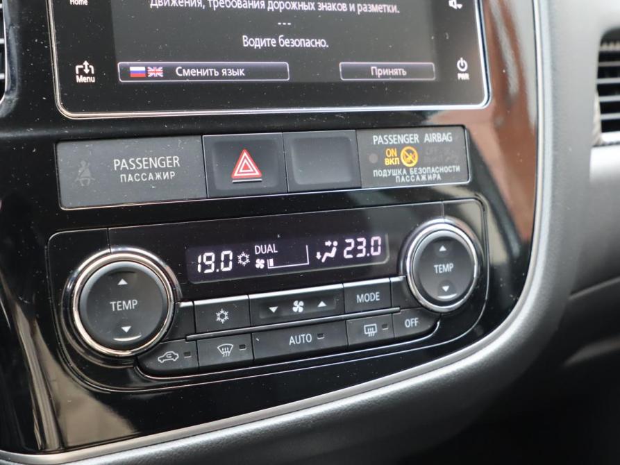 Mitsubishi Outlander III Рестайлинг 2 Санкт-Петербург  - изображение 15