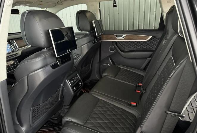 Hongqi HS7 I с пробегом 2023 года, цена 4 640 000 рублей, 36625 км, внедорожник, Автокод Объявления
