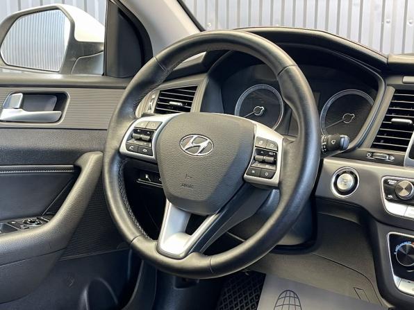 Hyundai Sonata VII (LF) Рестайлинг с пробегом 2018 года, цена 1 757 000 рублей, 144479 км, седан, Автокод Объявления