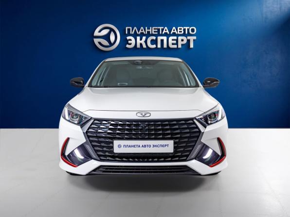 Kaiyi E5 с пробегом 2023 года, цена 1 350 000 рублей, 16998 км, седан, Автокод Объявления