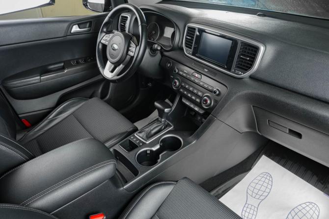 Kia Sportage IV Рестайлинг с пробегом 2019 года, цена 2 259 000 рублей, 110000 км, внедорожник, Автокод Объявления