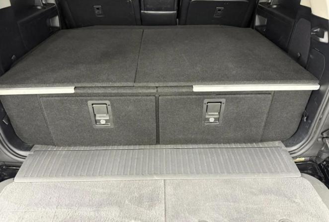 Toyota Land Cruiser 200 Series Рестайлинг 1 с пробегом 2014 года, цена 3 750 000 рублей, 250707 км, внедорожник, Автокод Объявления