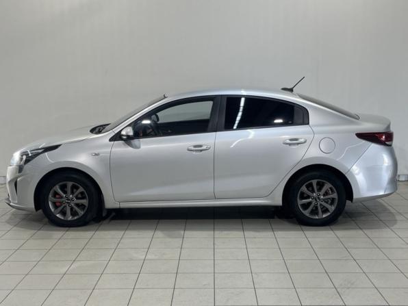 Kia Rio IV Рестайлинг с пробегом 2020 года, цена 1 435 000 рублей, 160399 км, седан, Автокод Объявления