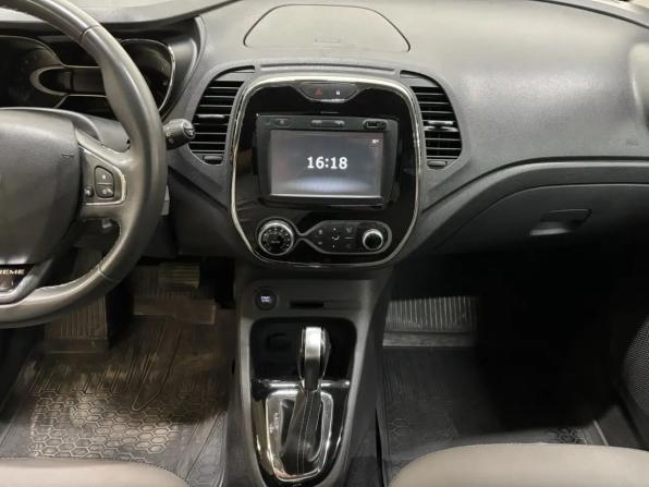 Renault Kaptur I с пробегом 2018 года, цена 1 579 000 рублей, 111346 км, внедорожник, Автокод Объявления