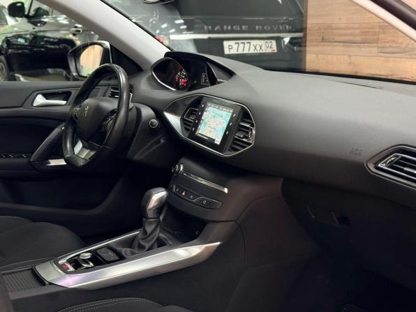 Peugeot 308 II с пробегом 2014 года, цена 1 220 000 рублей, 109710 км, хэтчбек, Автокод Объявления