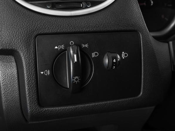 Ford Focus II Рестайлинг с пробегом 2011 года, цена 599 000 рублей, 228937 км, хэтчбек, Автокод Объявления