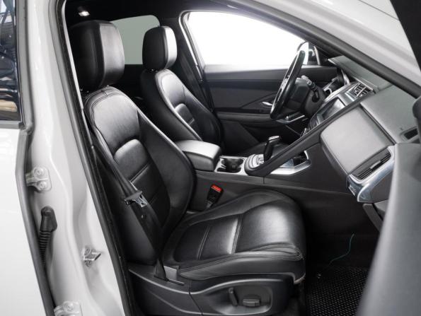 Jaguar E-Pace I с пробегом 2018 года, цена 2 549 000 рублей, 98233 км, внедорожник, Автокод Объявления
