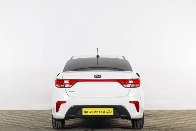 Kia Rio IV с пробегом 2018 года, цена 1 759 000 рублей, 67000 км, седан, Автокод Объявления