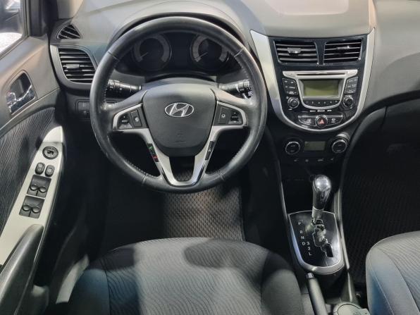 Hyundai Solaris I с пробегом 2013 года, цена 817 000 рублей, 168856 км, седан, Автокод Объявления