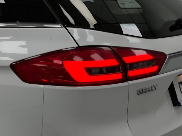 Geely Atlas I с пробегом 2021 года, цена 1 810 000 рублей, 44719 км, внедорожник, Автокод Объявления