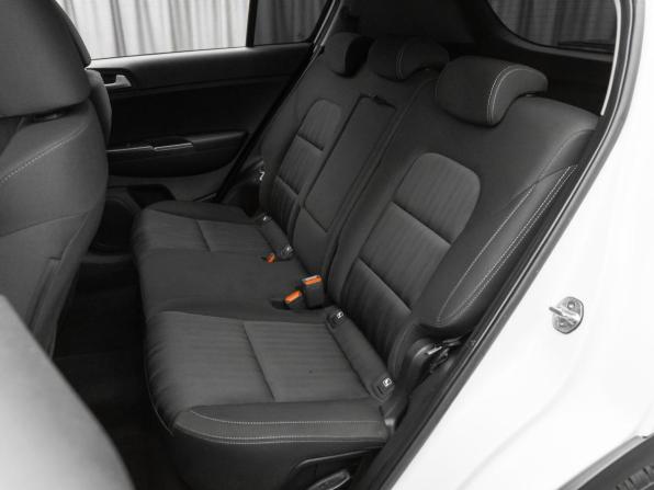 Kia Sportage IV Рестайлинг с пробегом 2018 года, цена 1 650 000 рублей, 180534 км, внедорожник, Автокод Объявления