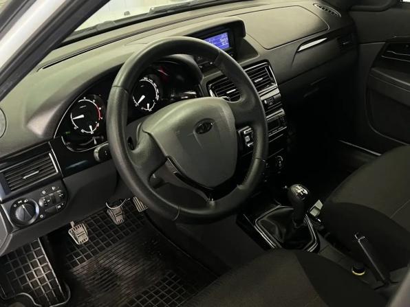 Lada (ВАЗ) Priora I Рестайлинг с пробегом 2015 года, цена 690 000 рублей, 179535 км, хэтчбек, Автокод Объявления