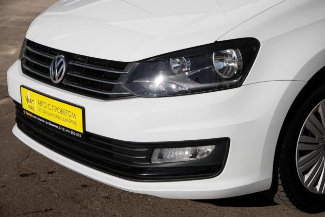 Volkswagen Polo V Рестайлинг с пробегом 2016 года, цена 1 050 000 рублей, 109000 км, седан, Автокод Объявления