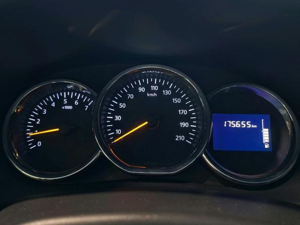 Renault Sandero II с пробегом 2014 года, цена 500 000 рублей, 175651 км, хэтчбек, Автокод Объявления