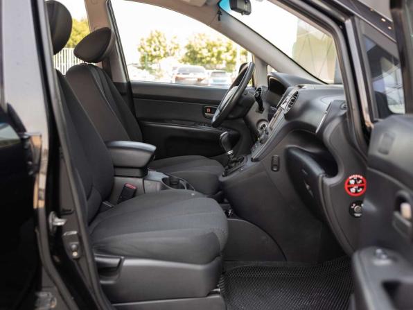 Kia Carens II (UN) с пробегом 2007 года, цена 590 000 рублей, 270222 км, компактвэн, Автокод Объявления