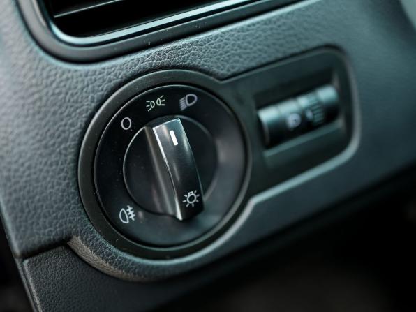 Volkswagen Polo V с пробегом 2015 года, цена 999 000 рублей, 127467 км, седан, Автокод Объявления