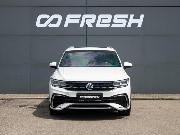 Volkswagen Tiguan II Рестайлинг с пробегом 2021 года, цена 3 650 000 рублей, 37160 км, внедорожник, Автокод Объявления