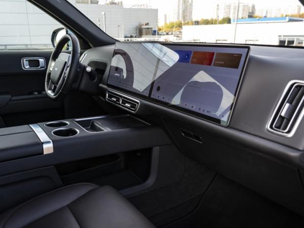 Li Auto (Lixiang) L9 I с пробегом 2023 года, цена 7 437 000 рублей, 10592 км, внедорожник, Автокод Объявления