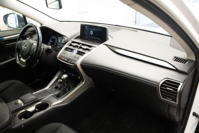 Lexus NX I Рестайлинг с пробегом 2019 года, цена 2 450 000 рублей, 206161 км, внедорожник, Автокод Объявления