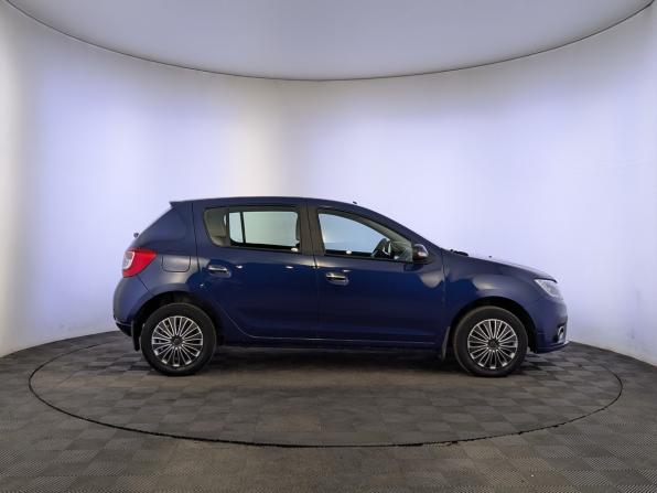 Renault Sandero II Рестайлинг с пробегом 2018 года, цена 1 090 000 рублей, 110500 км, хэтчбек, Автокод Объявления
