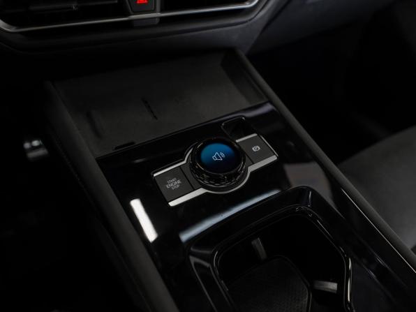 Volkswagen Tiguan III (China Market) с пробегом 2026 года, цена 4 790 000 рублей, 30 км, внедорожник, Автокод Объявления