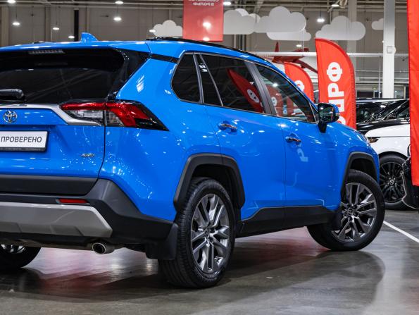 Toyota RAV4 V (XA50) с пробегом 2021 года, цена 3 289 900 рублей, 82160 км, внедорожник, Автокод Объявления