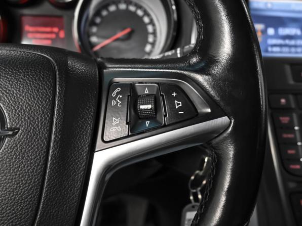 Opel Astra J с пробегом 2011 года, цена 999 000 рублей, 152369 км, хэтчбек, Автокод Объявления