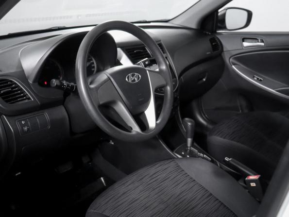 Hyundai Solaris I Рестайлинг с пробегом 2014 года, цена 890 000 рублей, 135482 км, седан, Автокод Объявления