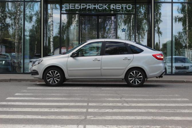 Lada (ВАЗ) Granta I Рестайлинг с пробегом 2020 года, цена 745 000 рублей, 105352 км, хэтчбек, Автокод Объявления