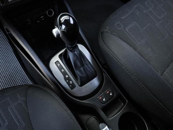Kia Rio III Рестайлинг с пробегом 2015 года, цена 1 019 000 рублей, 180086 км, седан, Автокод Объявления