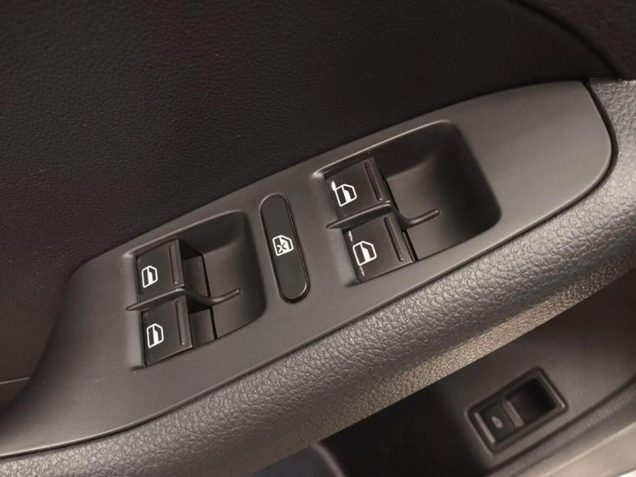 Volkswagen Jetta VI Екатеринбург  - изображение 31