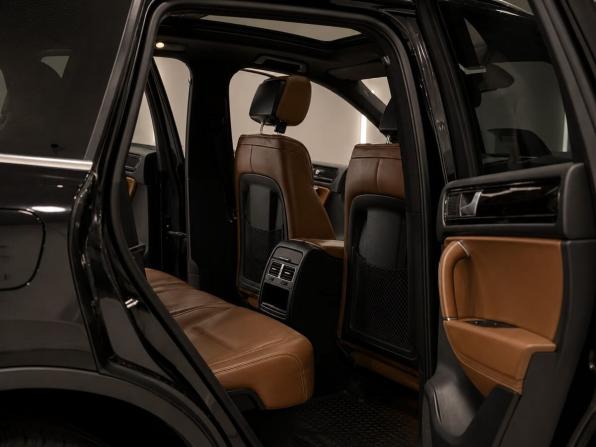 Volkswagen Touareg II с пробегом 2014 года, цена 1 850 000 рублей, 240000 км, внедорожник, Автокод Объявления