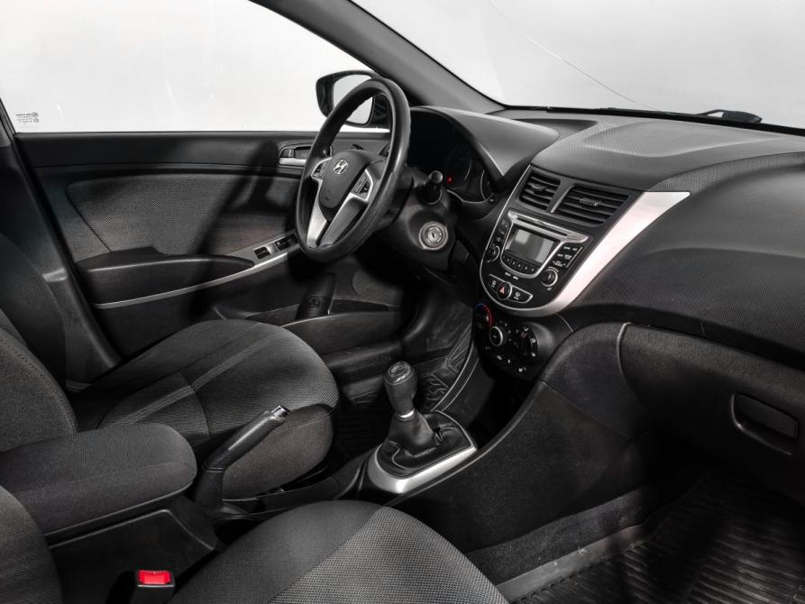 Hyundai Solaris I Санкт-Петербург  - изображение 13