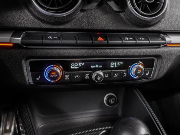 Audi A3 III (8V) Рестайлинг с пробегом 2016 года, цена 1 549 000 рублей, 179116 км, седан, Автокод Объявления