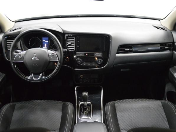 Mitsubishi Outlander III Рестайлинг 3 с пробегом 2018 года, цена 2 030 000 рублей, 91958 км, внедорожник, Автокод Объявления