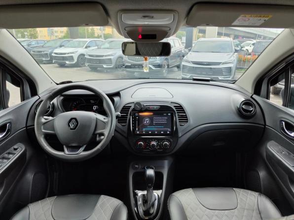 Renault Kaptur I с пробегом 2018 года, цена 1 118 000 рублей, 109670 км, внедорожник, Автокод Объявления
