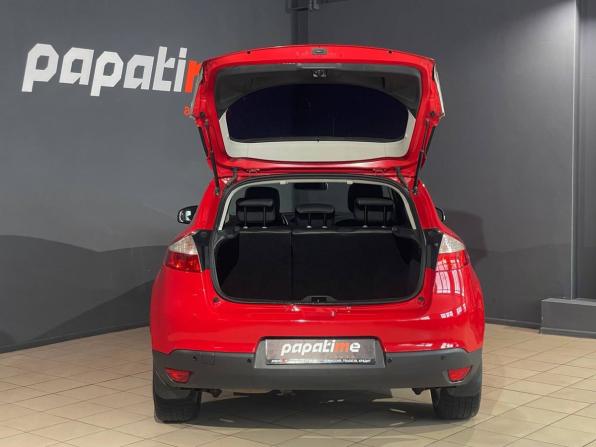 Renault Megane III с пробегом 2011 года, цена 785 000 рублей, 263250 км, хэтчбек, Автокод Объявления