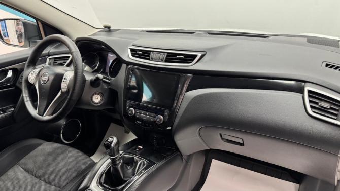 Nissan Qashqai II с пробегом 2016 года, цена 1 500 000 рублей, 73610 км, внедорожник, Автокод Объявления