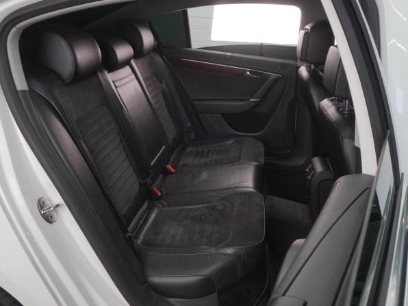 Volkswagen Passat B7 с пробегом 2012 года, цена 1 272 000 рублей, 277963 км, седан, Автокод Объявления