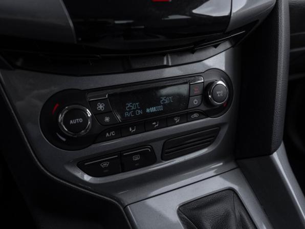 Ford Focus III с пробегом 2013 года, цена 699 000 рублей, 179713 км, хэтчбек, Автокод Объявления