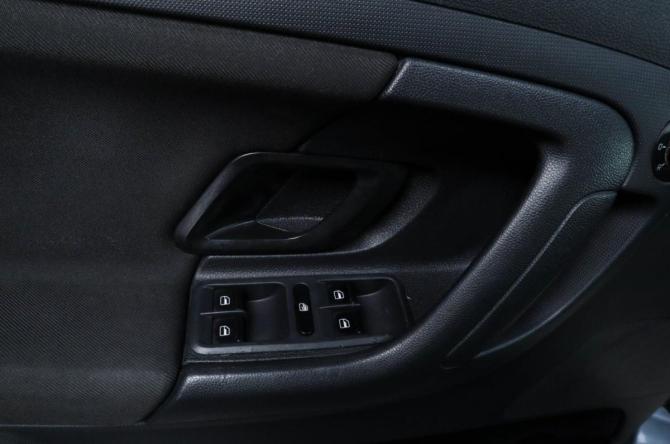Skoda Fabia II Рестайлинг с пробегом 2013 года, цена 559 000 рублей, 242593 км, хэтчбек, Автокод Объявления