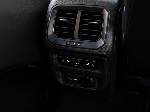 Volkswagen Tiguan II Рестайлинг с пробегом 2021 года, цена 3 590 000 рублей, 113757 км, внедорожник, Автокод Объявления