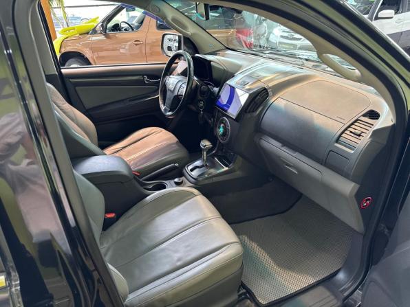 Chevrolet TrailBlazer II с пробегом 2014 года, цена 1 275 000 рублей, 234652 км, внедорожник, Автокод Объявления