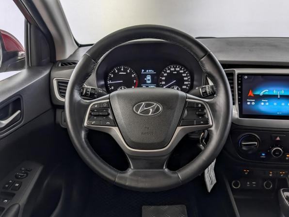 Hyundai Solaris II с пробегом 2019 года, цена 1 275 000 рублей, 163556 км, седан, Автокод Объявления