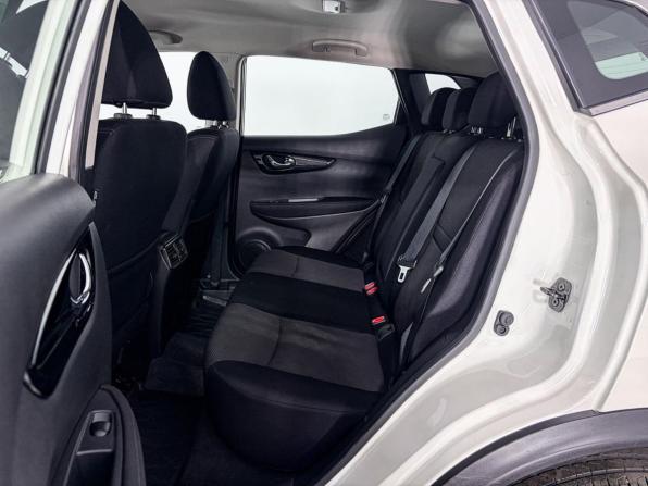 Nissan Qashqai II с пробегом 2018 года, цена 1 773 000 рублей, 27622 км, внедорожник, Автокод Объявления