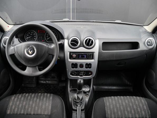 Renault Logan I Рестайлинг с пробегом 2013 года, цена 690 000 рублей, 178007 км, седан, Автокод Объявления