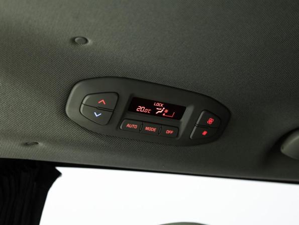 Kia Carnival III с пробегом 2018 года, цена 2 690 000 рублей, 115800 км, минивэн, Автокод Объявления