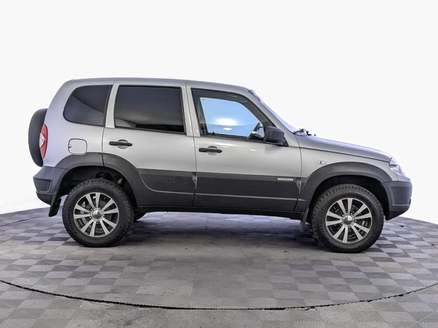 Chevrolet Niva I Рестайлинг Москва  - изображение 4